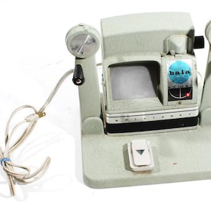 Vintage Baia Ediviewer Movie Editor with Film Cutter and Working Bulb