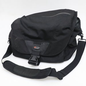 Lowepro Stealth Reporter D650AW Kameraväska - Stor Svart