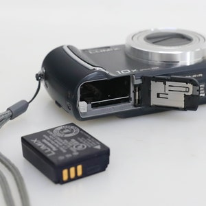 Panasonic Lumix DMC-TZ4 Black Digital Camera with Original Box and Accessories image 5