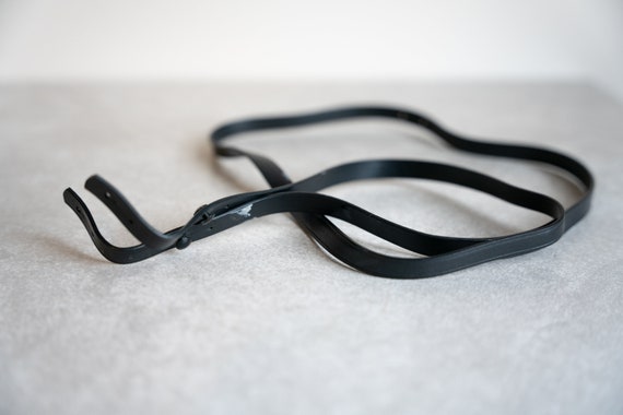 CAMERA STRAP THIN BLACK 1960 NEW CAMERA STRAP THIN BLACK 1960 NEW