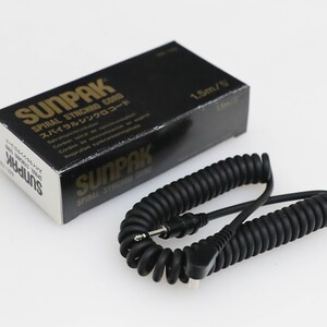 Sunpak Spiral Synchro Cord - Opgerold 1.5m/5 651-782 - New Old Stock