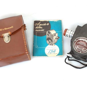 Art Deco Bell & Howell Filmo Sportster Movie Camera in Leather Case w Manual