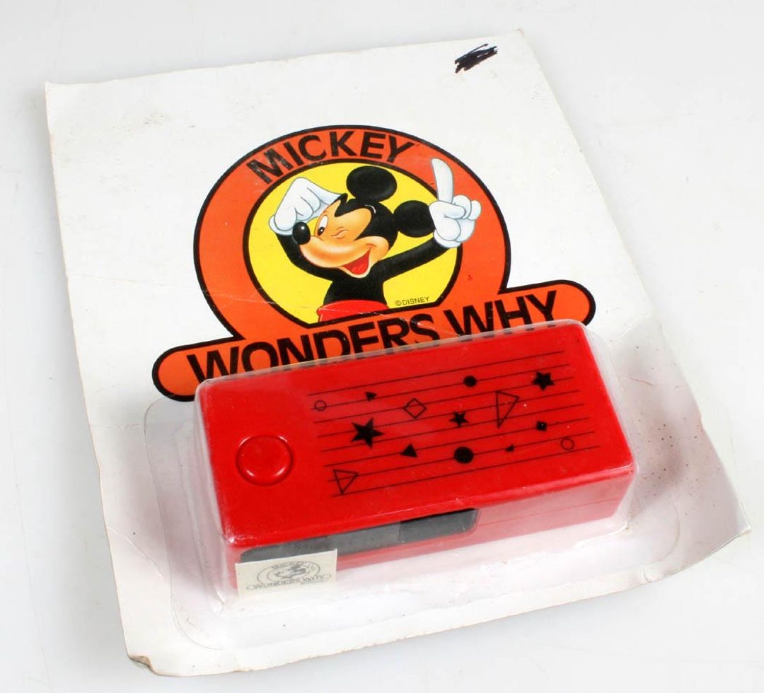 ミッキーマウス 110 フィルムカメラ、レッド、オリジナルパッケージ