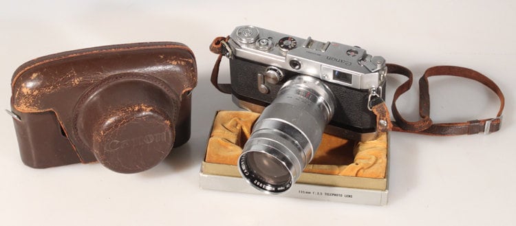 Canon VT-DELUXE Model Z Rangefinder Body W/Canon 135MM 2.5 Lens, Strap and Extras