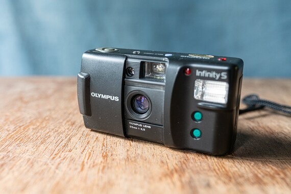 Olympus Infinity S 35mm Point and Shoot Camera W/ Case and Film - Etsy