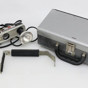 Vintage Super 8 Filmleuchte im Metallgehäuse mit 2 Glühbirnen - FUNKTIONIERT
