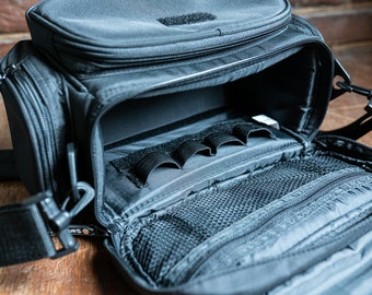 Samsonite カメラバッグ/新品未使用/タグ付き黒 Black Samsonite Camera Bag W/ Strap - Etsy