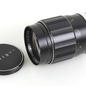 M42 Screw Mount Portrait Lens 2.8 w/ Caps