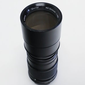 Vivitar Zoom 85-205mm f/3.8 Lens with M42 Screw Mount