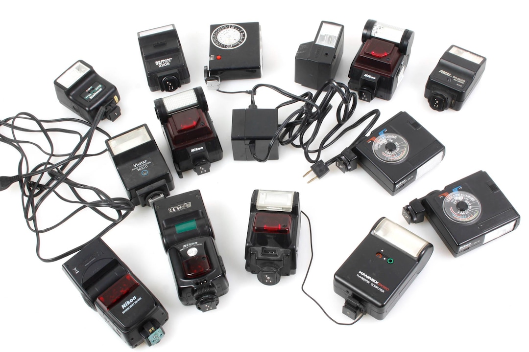 Lot of Broken Camera Flashes PARTS - Etsy