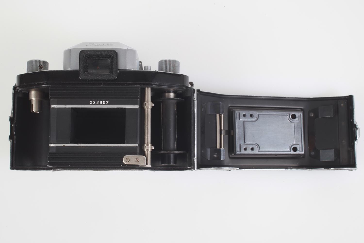 1952 EXAKTA 35mm Miniature Reflex Camera - Etsy