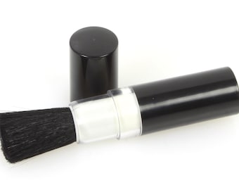 Lipstick Lens Brush