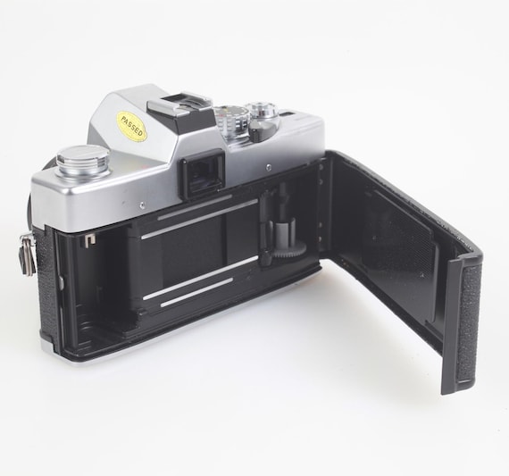 Minolta SRT MC-II 35mm Film Camera W/55mm F/1.7 Lens and Kodacolor