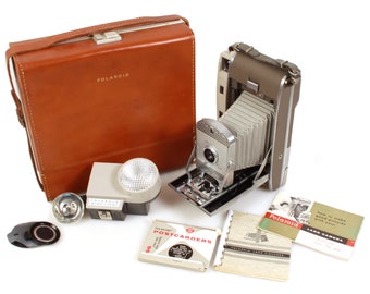 Polaroid 800 Land Camera with Case