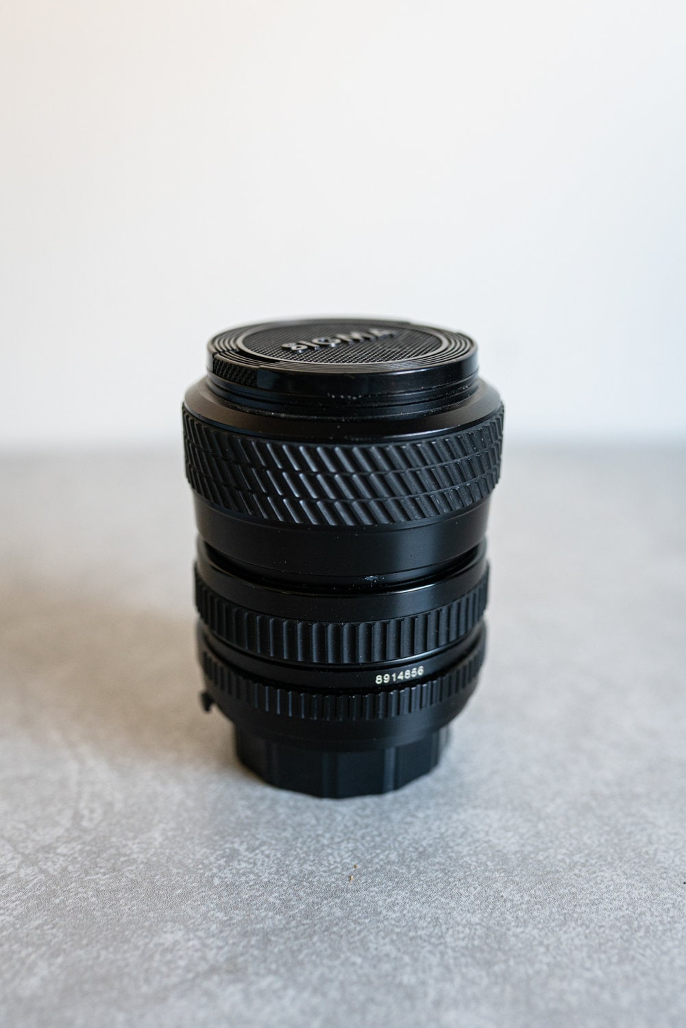 Tokina 35-70mm f/3.5 ズームレンズ il_fullxfull.2944922429_6xp2.jpg