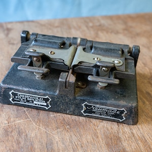 Griswold Film Splicer Model R-3 35mm - Neumade Products Corp