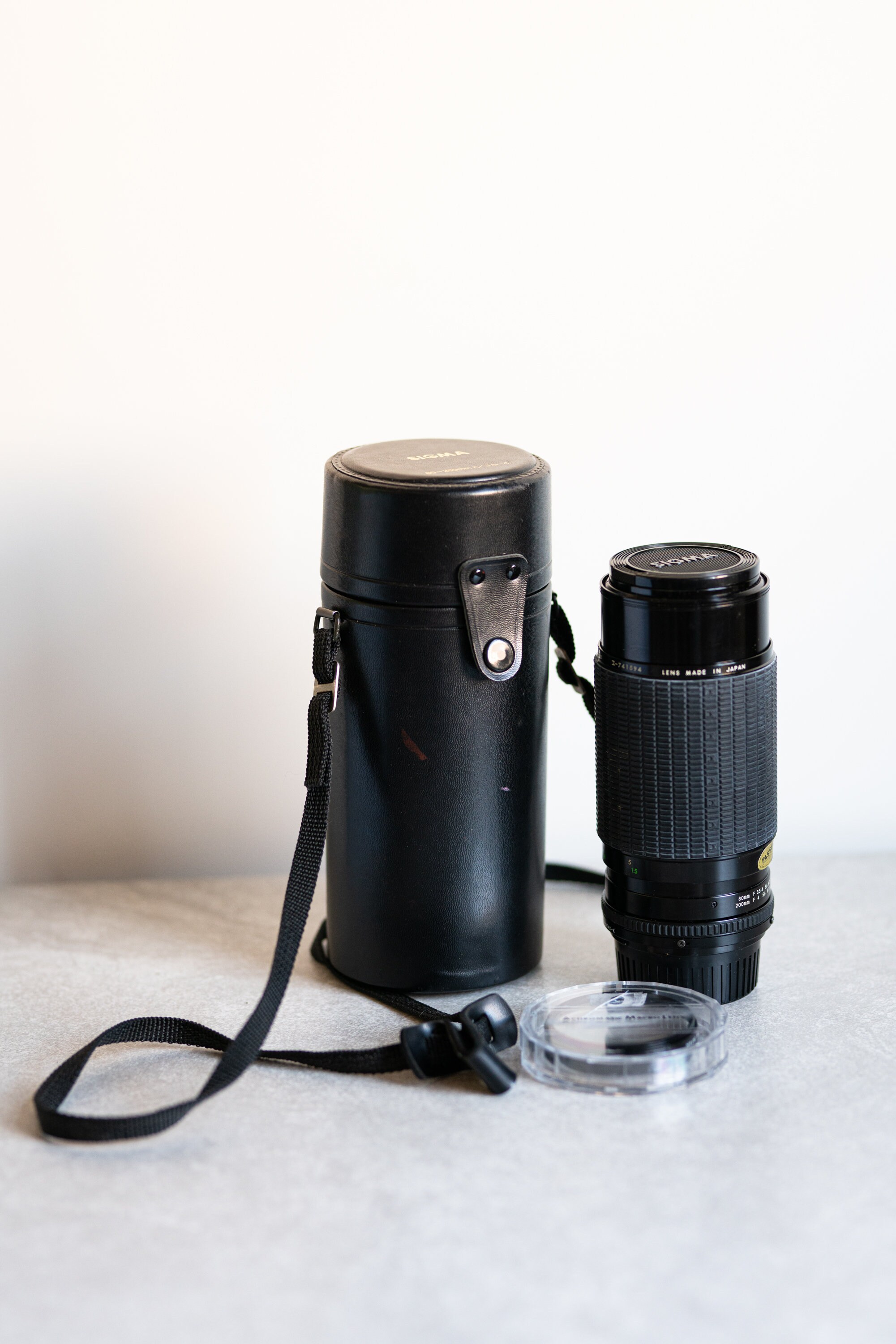 フィルムカメラ SIGMA 80-200mmレンズ付き Sigma Zoom 80–200mm f/4.5–5.6 FD Review & Buying Guide – Dutch|Thrift