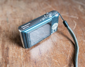 Panasonic（パナソニック）　LUMIX DMC-FX30 概要 デジタルカメラ DMC-FX30 | LUMIX（ルミックス） ミラー