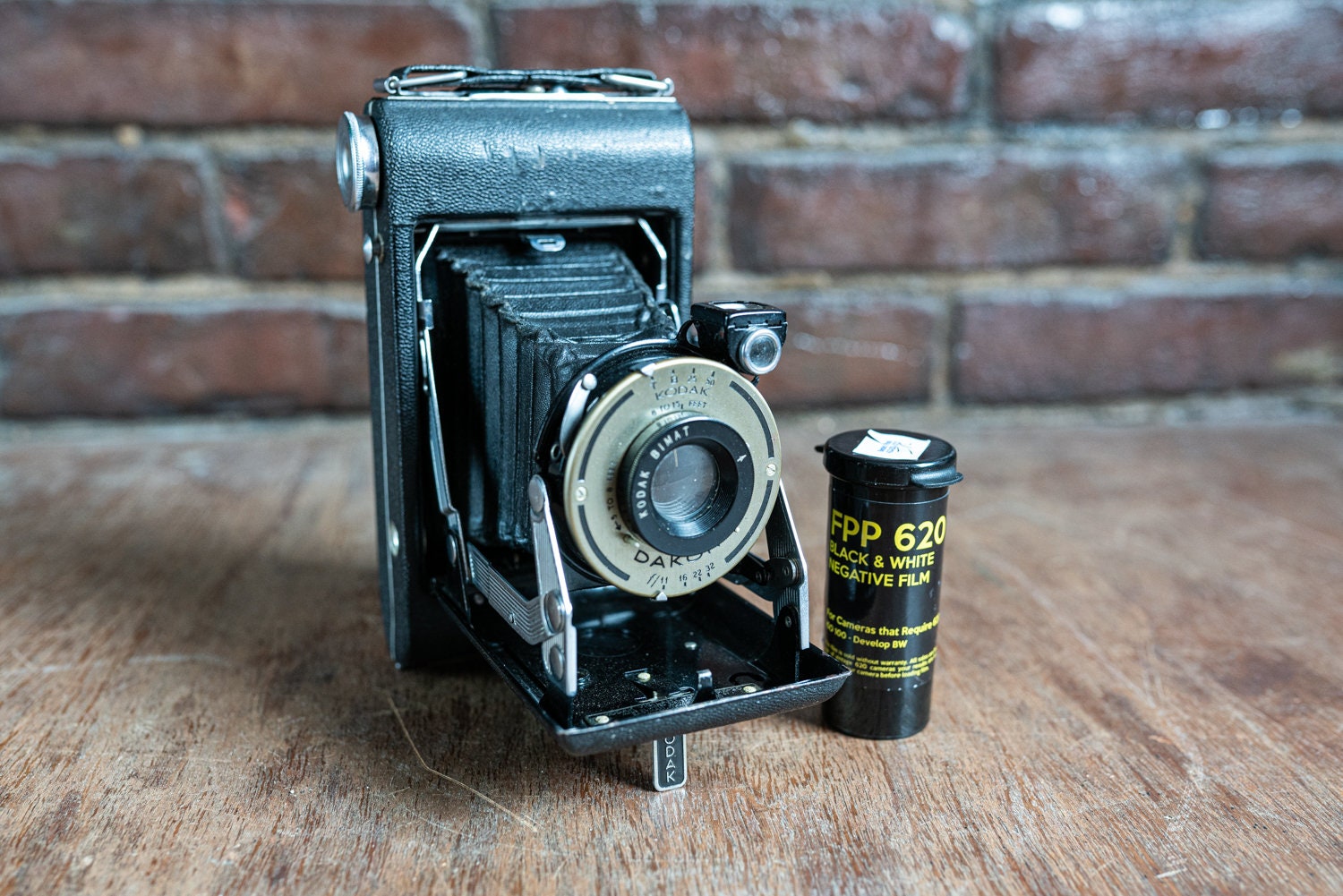 Kodak 620 折りたたみ式カメラ 1960年製 Vintage Kodak 620 Folding Film Camera W/ FPP 620 Black and