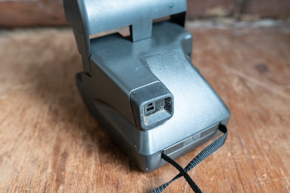 Polaroid 600 Close up Instant Film Camera - Etsy