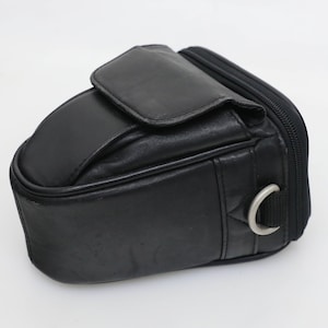 Vintage Quantaray Black Leather Camera Case for Point and Shoot/Digital Cameras