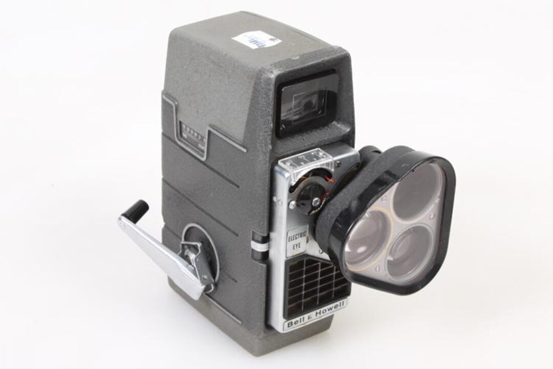 Bell & Howell 8mm シネ/ムービーカメラ ヴィンテージ - Etsy 日本