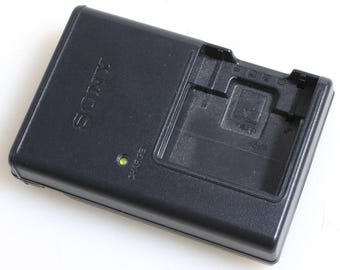 ソニー サイバーショット カメラ 壁掛けバッテリー充電器 モデル BC