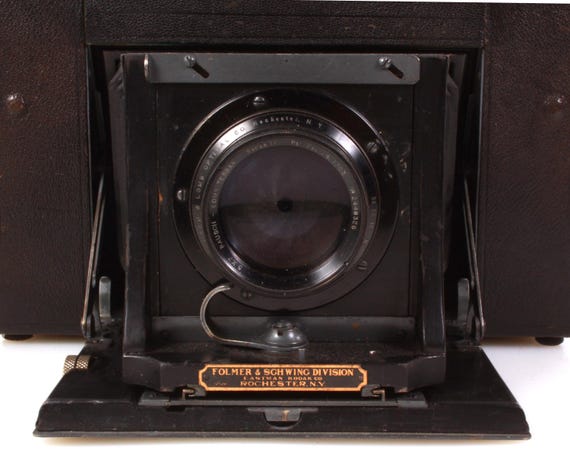 Graflex 3Aカメラ（B&L Zeiss Tessar 5x7シリーズ1C（1903）付き