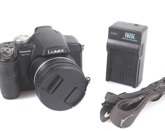 Leica V-Lux 1 10.1MP デジタルカメラ (バッテリー、充電器、SD カード