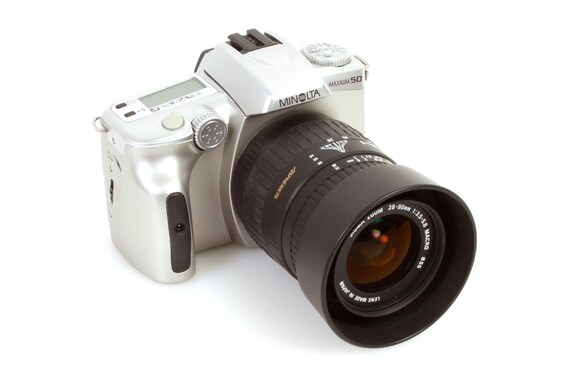 35 mm 学生用カメラ、28-90 mm レンズ、フィルム、マニュアル付き