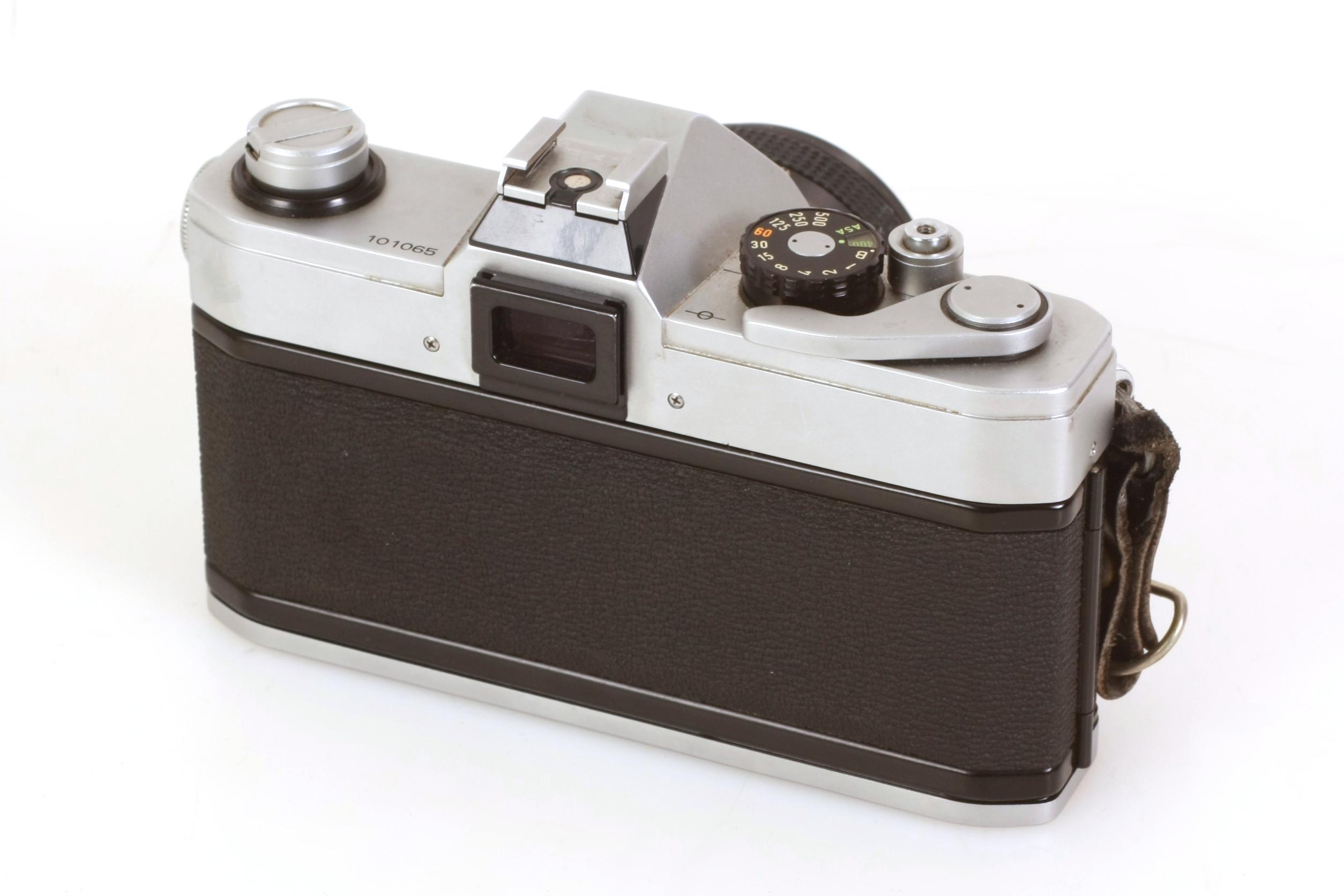Canon TX 学生用フィルムカメラ マニュアル付き（白黒フィルム2本付き