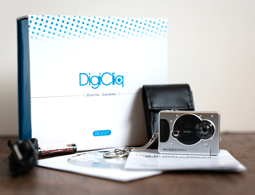 Digicliq Mini Keychain DIGITAL Camera DC2107. Great for a Fun Gift Etsy