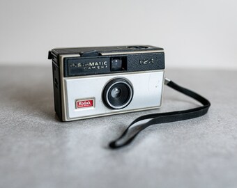 Kodak Instamatic Camera 124 - Type 126 Film Camera - For Display Only