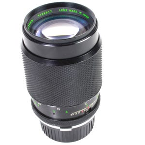 Quantaray 135mm f/2.8 lens for Olympus OM mount