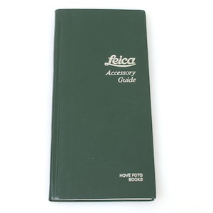 Leica Accessory Guide Erste englische Ausgabe 1984
