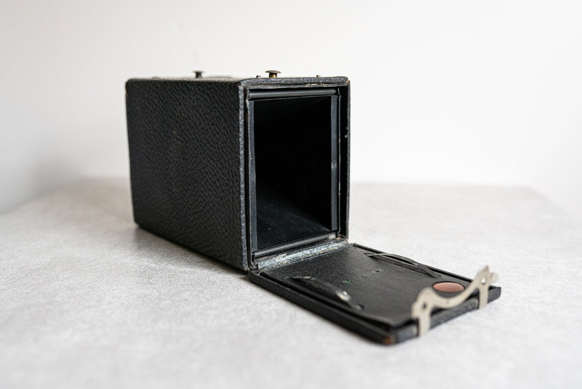 Vintage Kodak 120 Film Box Camera For Display or Prop Etsy