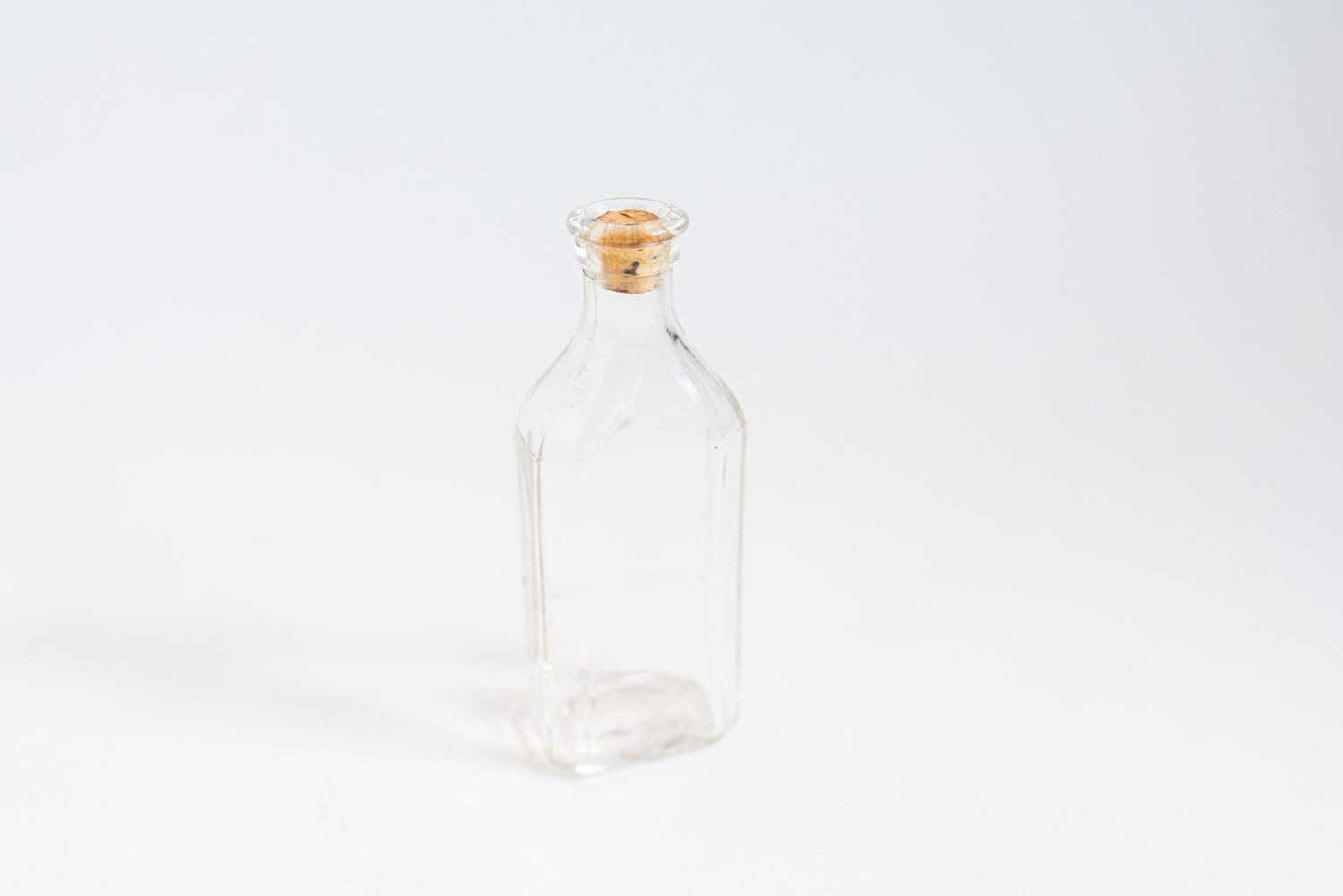 1920年代頃のコルク入り薬瓶 - Etsy 日本
