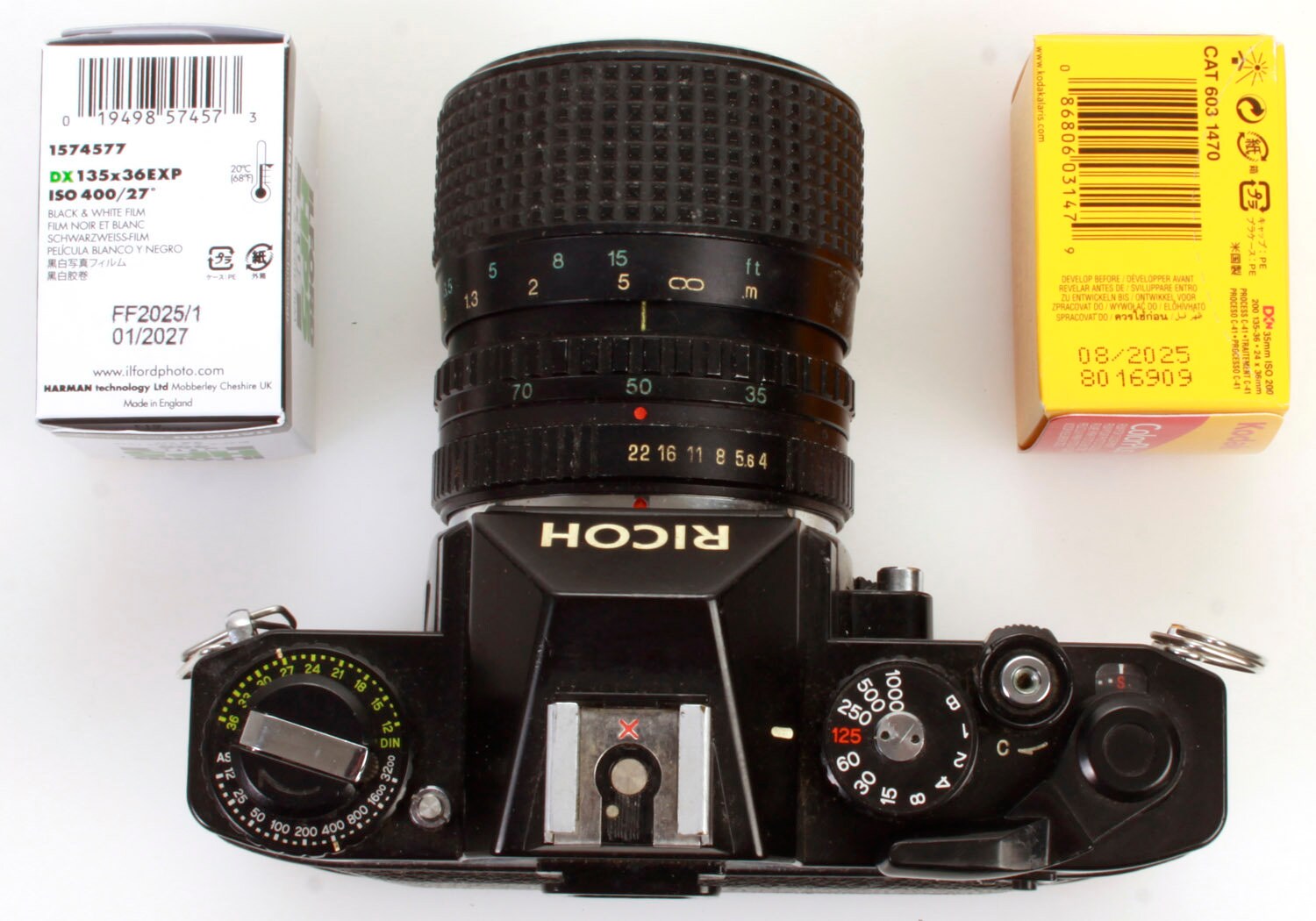 T　② Ricoh Film Camera W/ Wide Angle Zoom Lens and Film - Etsy