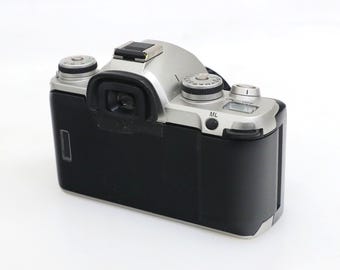 Pentax ZX-M 35mm SLR Student Film Camera With 50mm F/2 SMC