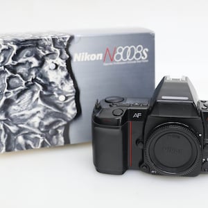 Nikon N8008s 35mm SLR Film Camera in Original Box - WORKS Body Only