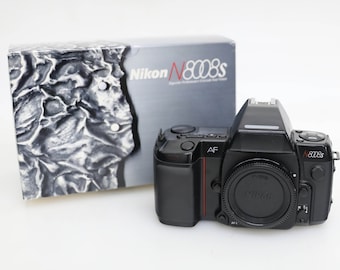 Nikon F100 35mm一眼レフフィルムカメラ（MB-15モータードライブ搭載