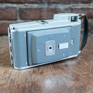 Polaroid Model 80 Folding Bellows Camera - For Display or Prop