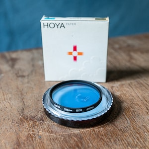 Hoya 58mm Blue 80B Filter in Case and Box