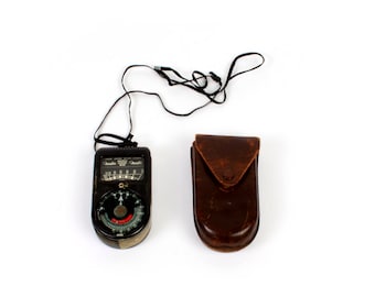Vintage Light Exposure Meter in Leather Case