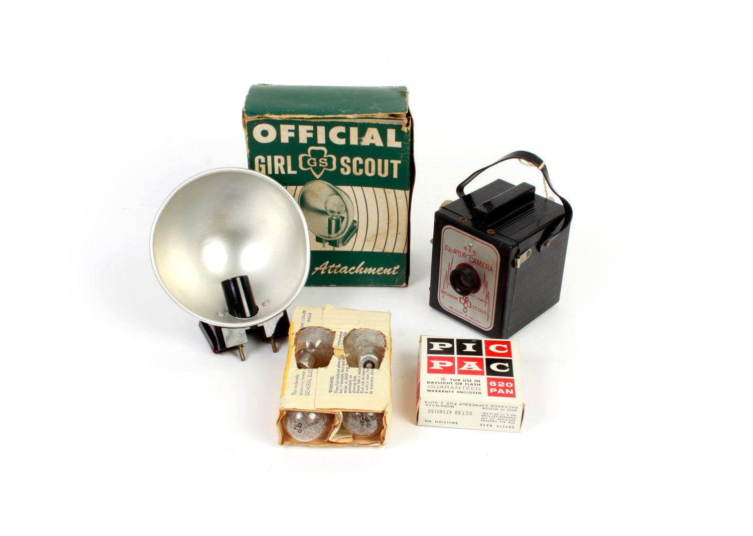 Câmera oficial Girl Scout 4 Brownie com flash, lâmpadas e filme