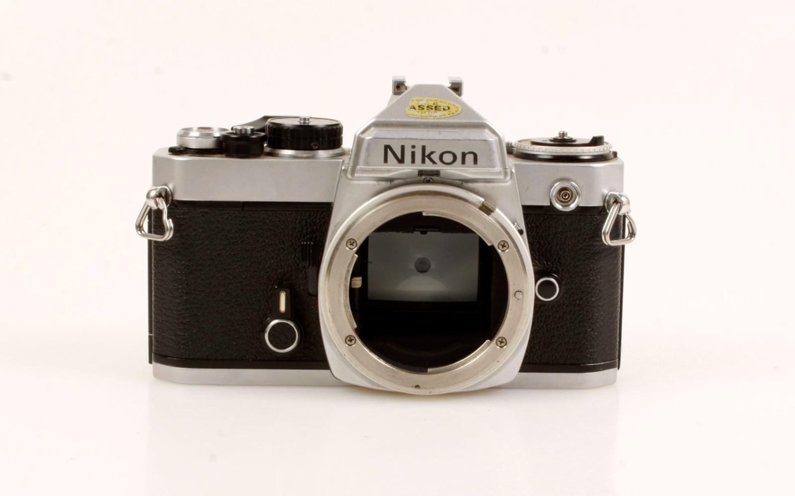 Nikon F301 – La Boutique Argentique