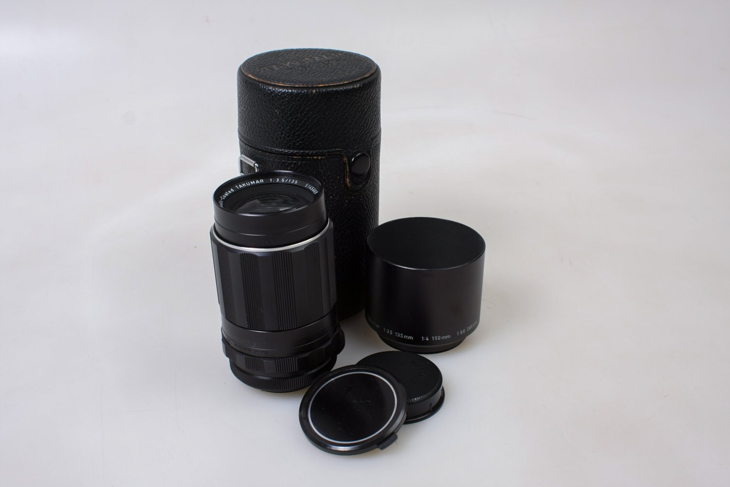 Asahi Pentax Super-takumar 135mm F3.5 M42 Mount Lens W/ Case Asahi Pentax Super-takumar 135mm F3.5 M42 Mount Lens W/ Case