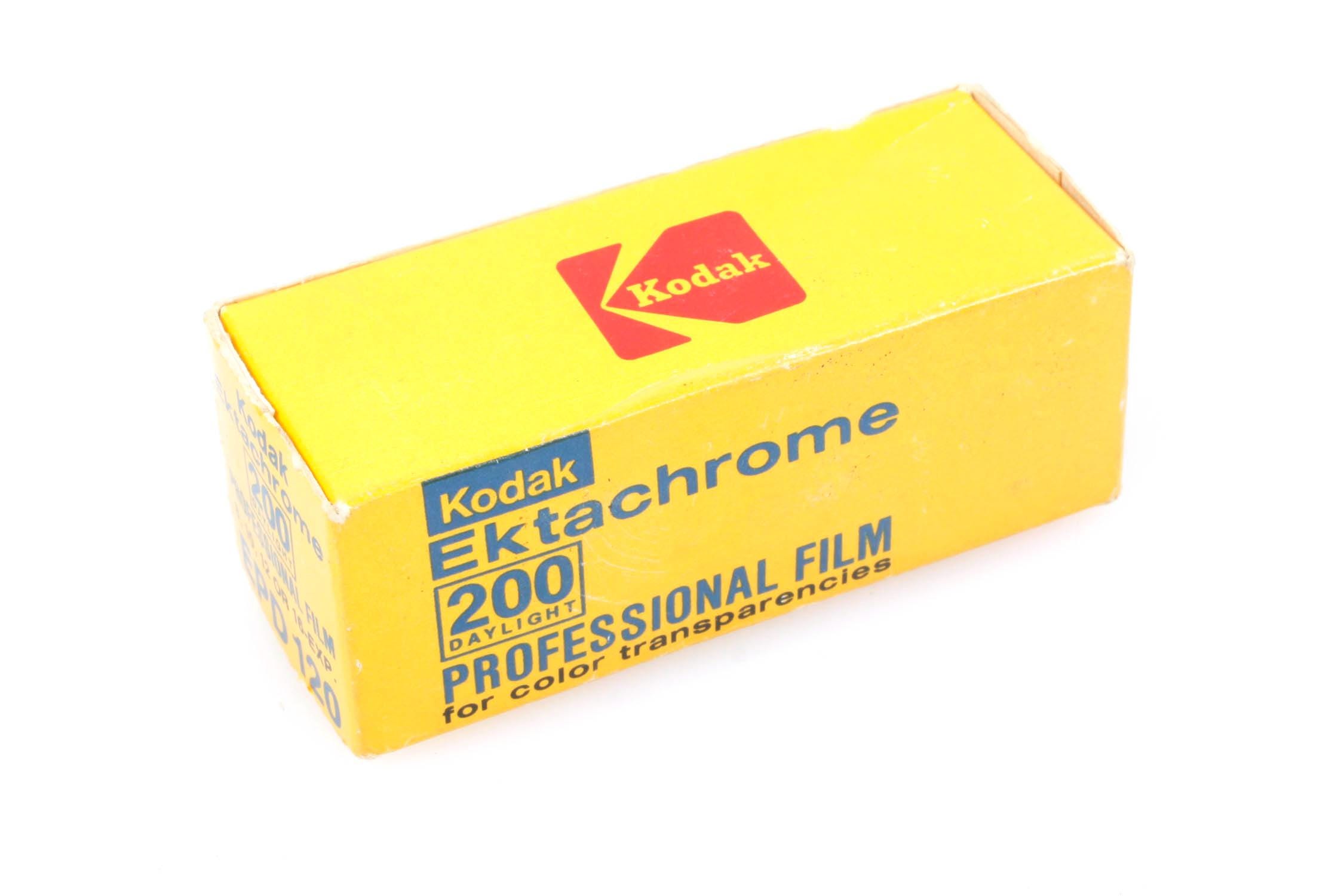 コダックエクタクローム。E200　期限切れ expired-kodak-ektachrome-e200-