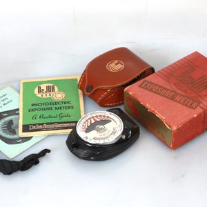 DeJur Photoelectric Exposure Meter W/ Manual, Box, Original Case Vintage
