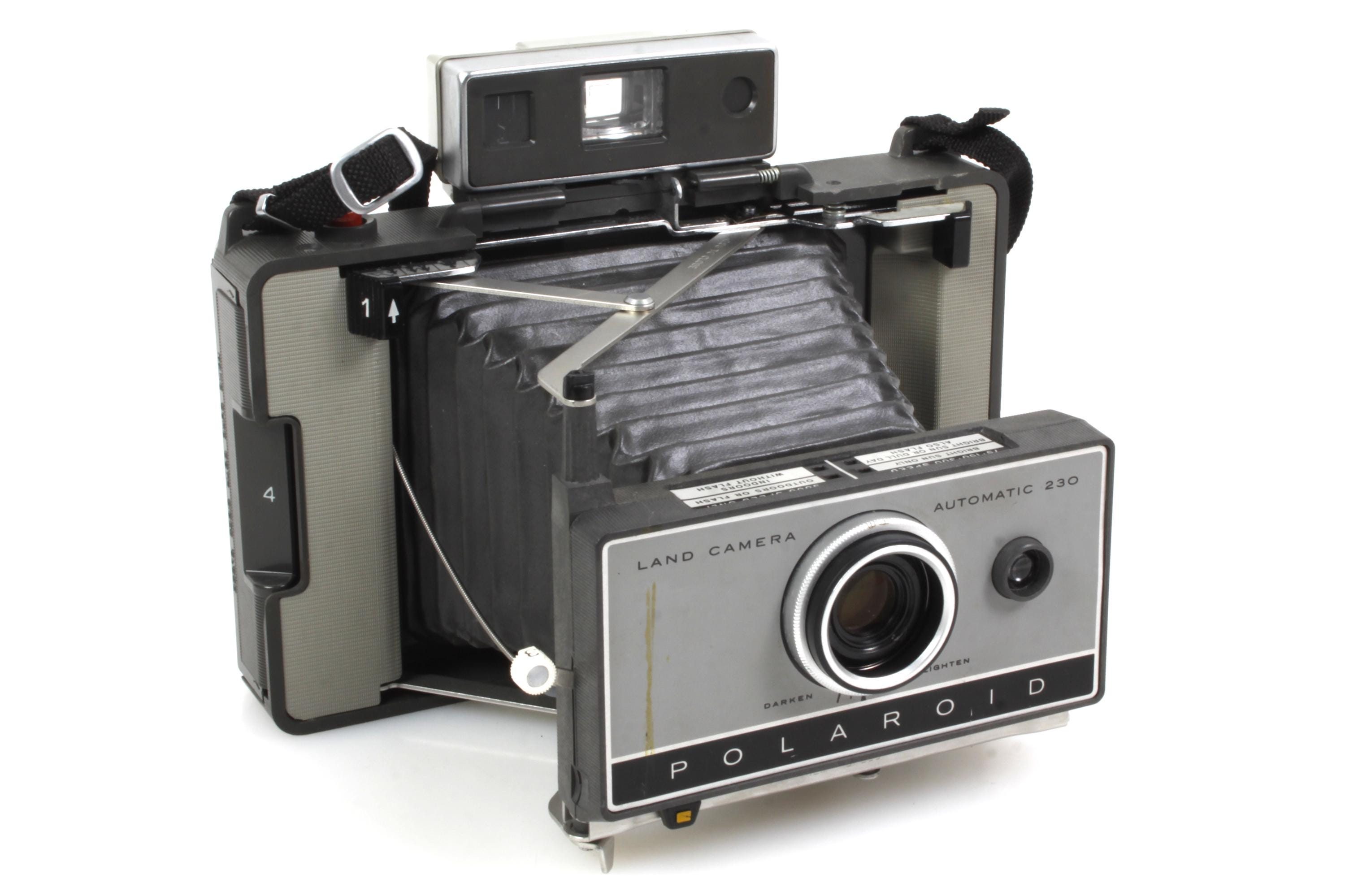 ポラロイドカメラセット（フラッシュ、タイマー、ケース付き